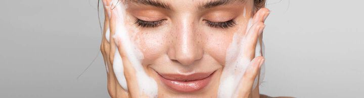 Nettoyage et Démaquillage Nettoyage et Démaquillage